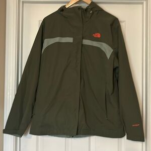 Women’s XL north face jacket with hyvent